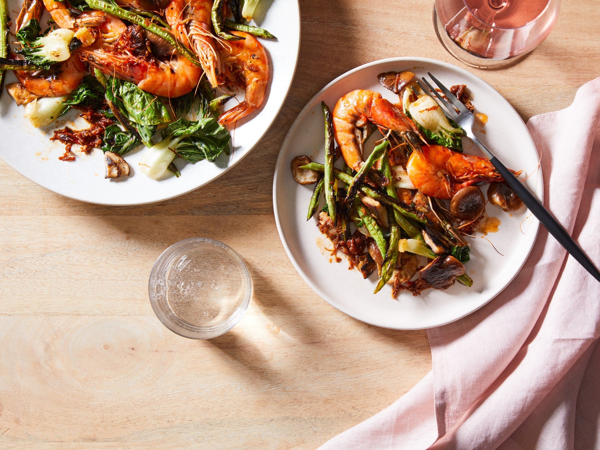 Shrimp Stir Fry in our NEW 14” Wok tonight! 🍤 #HexClad