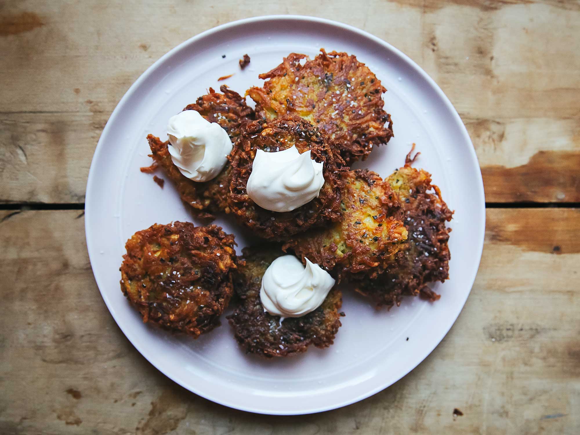 Spiralized Golden Potato Latkes - The Mama Maven Blog