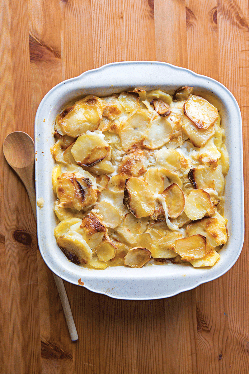 Old Fashioned Scalloped Potatoes   TSVV6FN7B2JL7AARHSXURQPBDM 