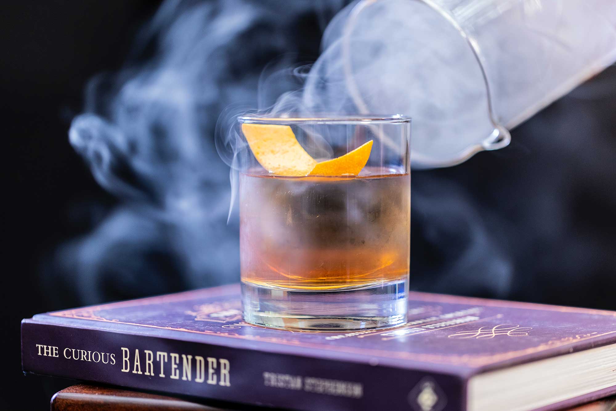 what-to-look-for-in-a-smoking-gun-for-smoked-cocktails-at-home