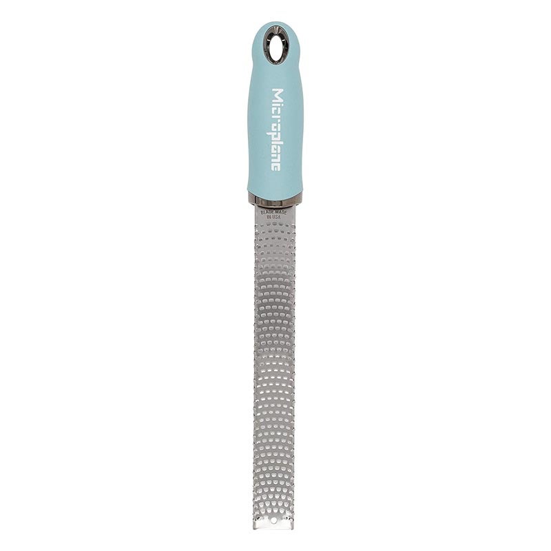 https://www.saveur.com/uploads/2021/05/06/The-Best-Cheese-Grater-Option-Microplane-Premium-Classic-Zester-and-Cheese-Grater.jpg?auto=webp