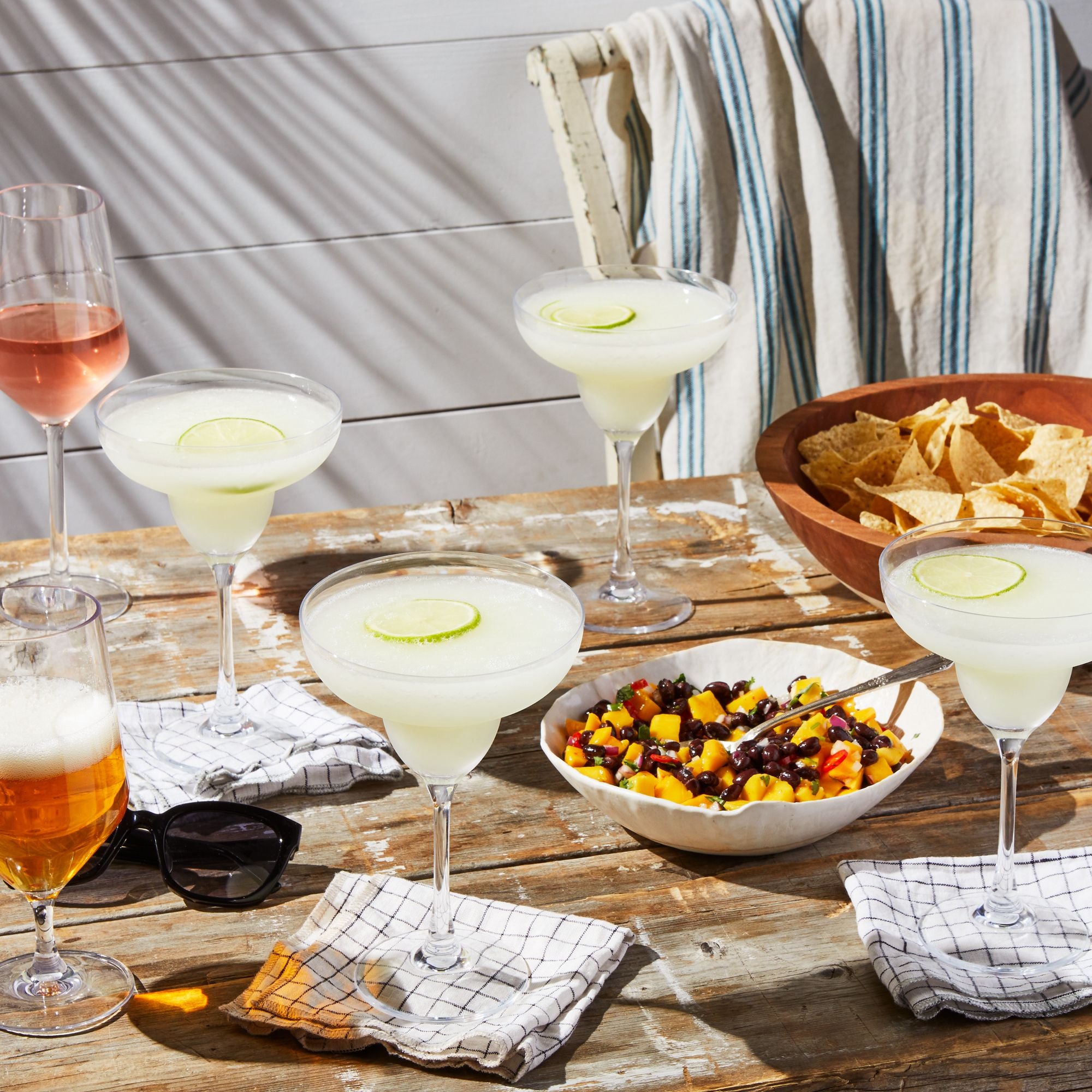 Plastic Wine Glasses: 11 Of The Best For Risk Free Drinks Outdoors