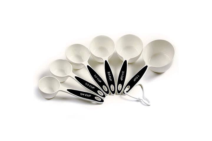 The Best Measuring Cups and Spoons to Buy Now
