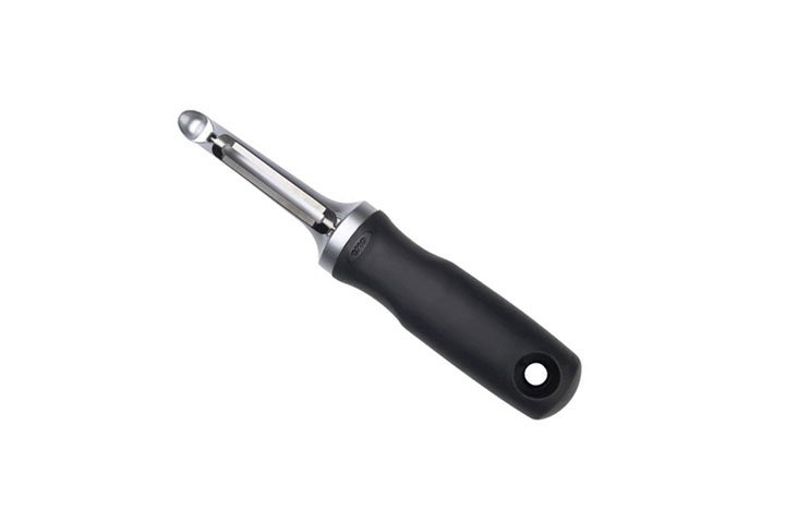 Williams Sonoma Serrated Swivel Peeler