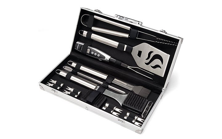 best-grill-tools-Cuisinart-Deluxe-Grill-Set-saveur