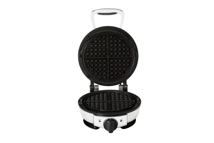 https://www.saveur.com/uploads/2022/08/17/best-waffle-makers-all-clad-electrics-round-waffle-maker-saveur.jpg?auto=webp