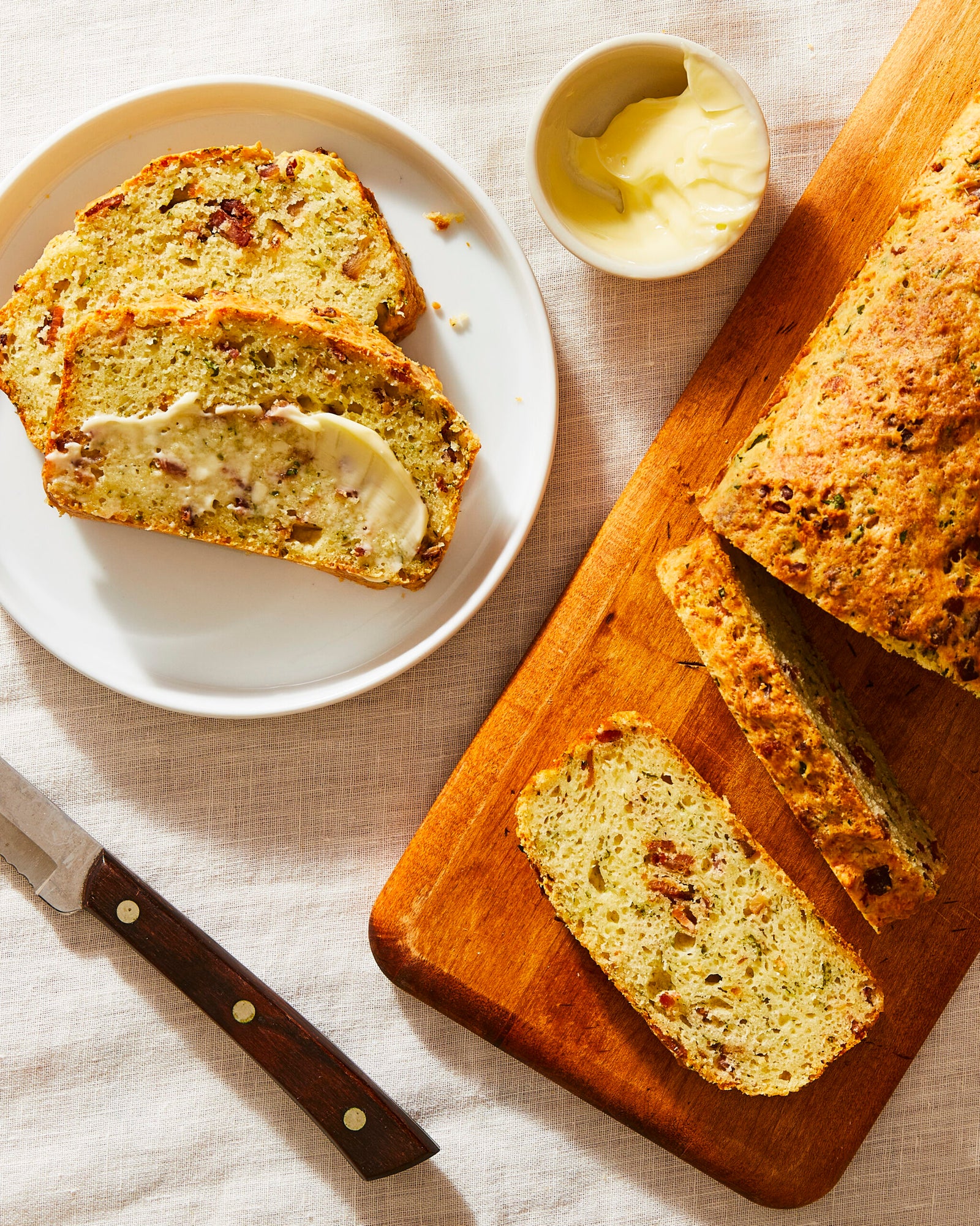 https://www.saveur.com/uploads/2023/07/2023-0706_SAVEUR_JULIAGARTLAND_Bacon-Onion-Savory-Bread_185-scaled.jpg?auto=webp&width=1600&height=2000