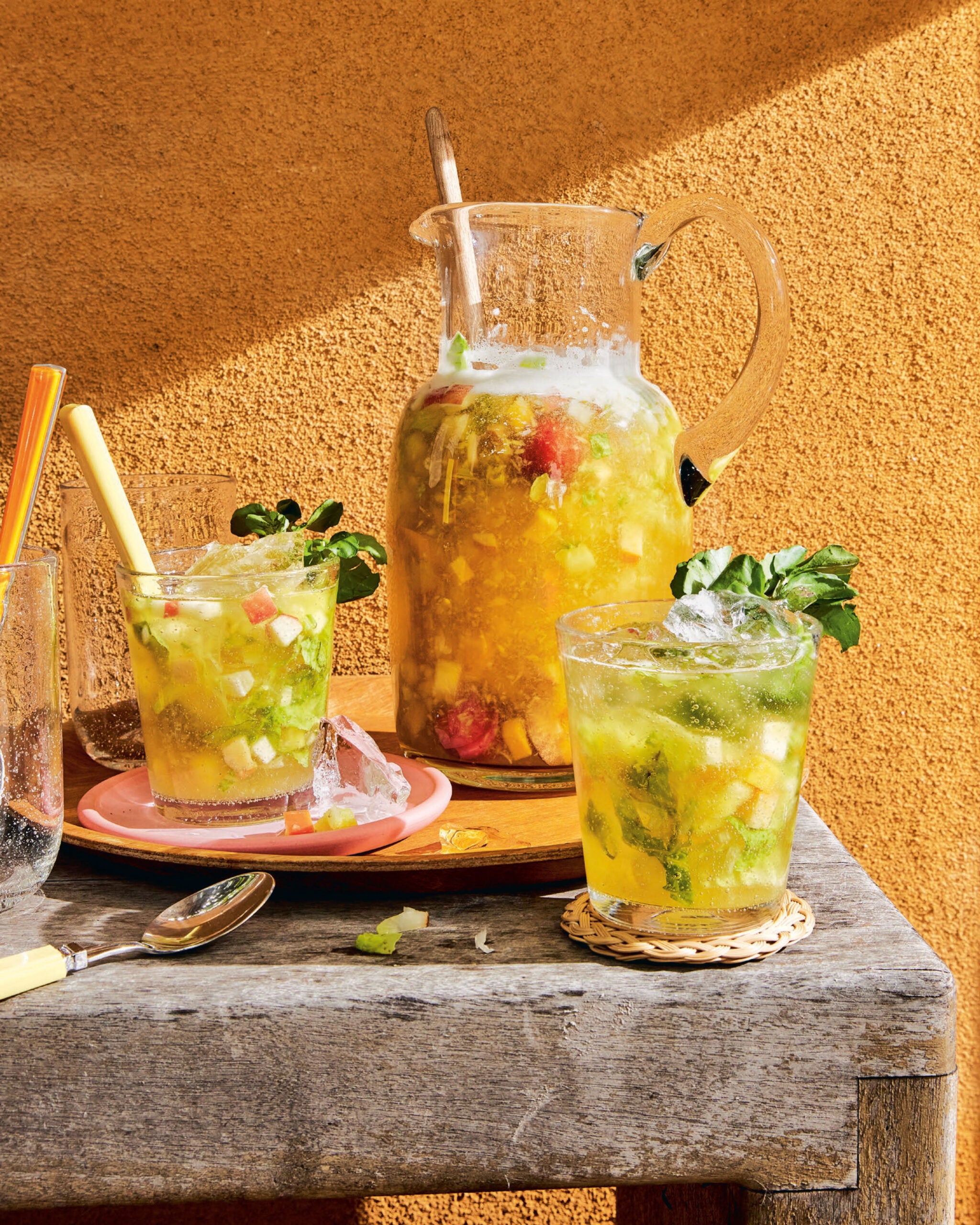 Fresco de Ensalada (Fruit Salad Drink)