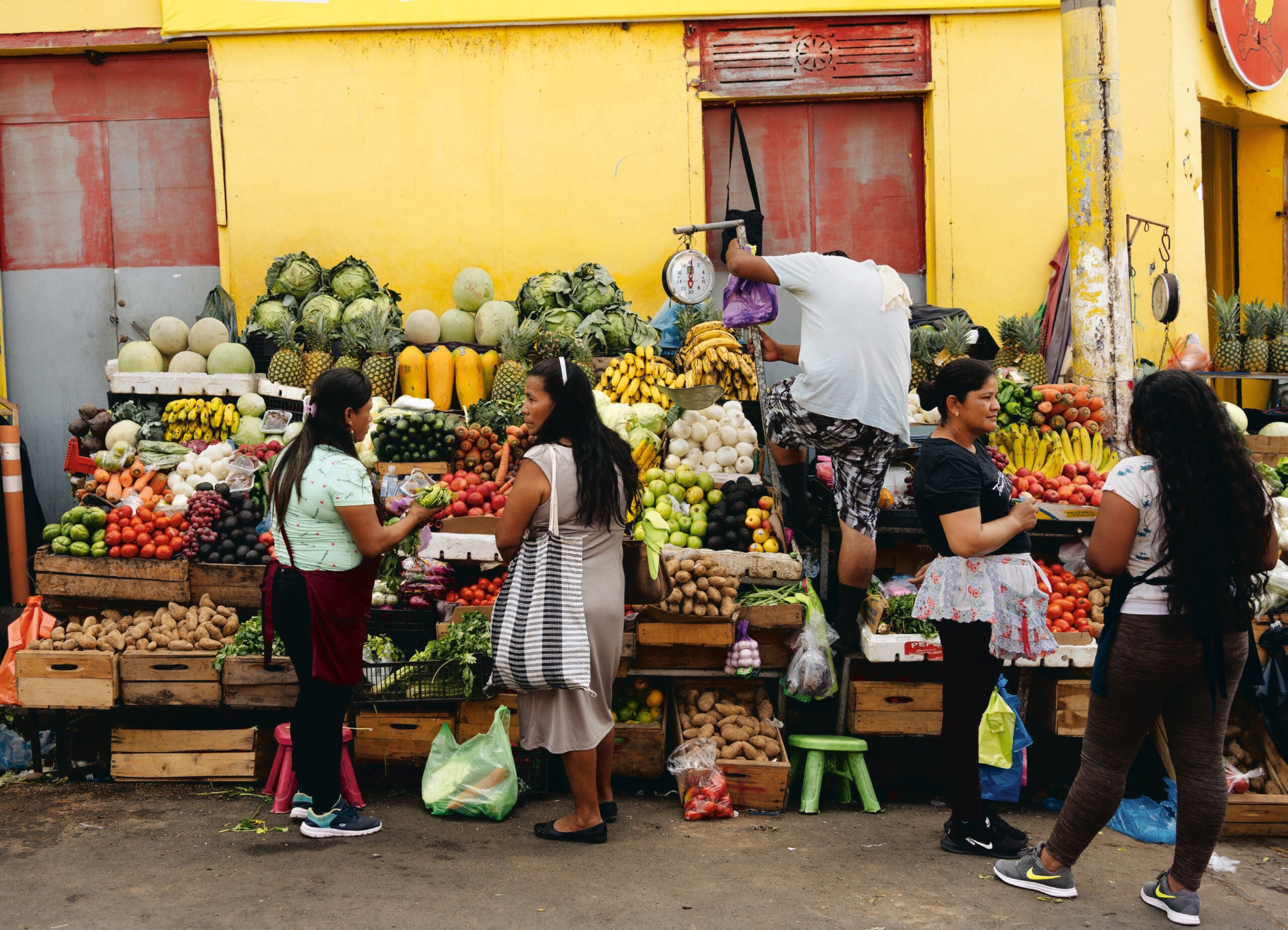 Fruit and Vegetable-Stand La Libertad