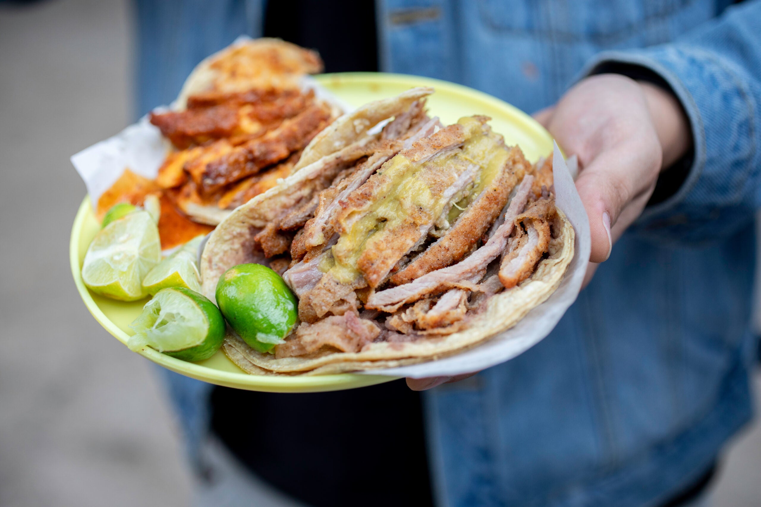 Taco de milanesa de res